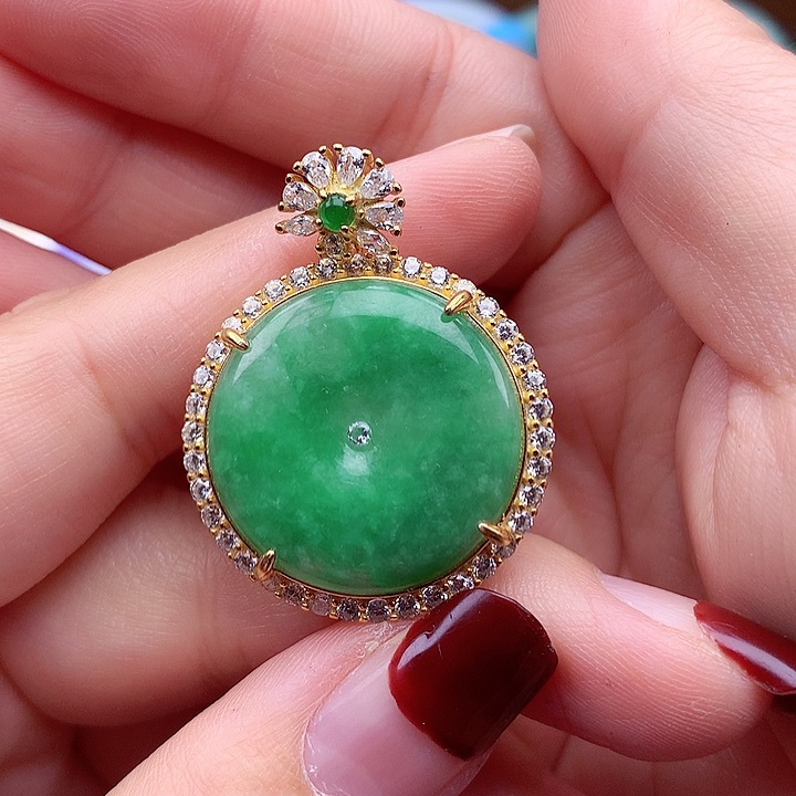 翡翠颈饰银S925镶嵌翡翠