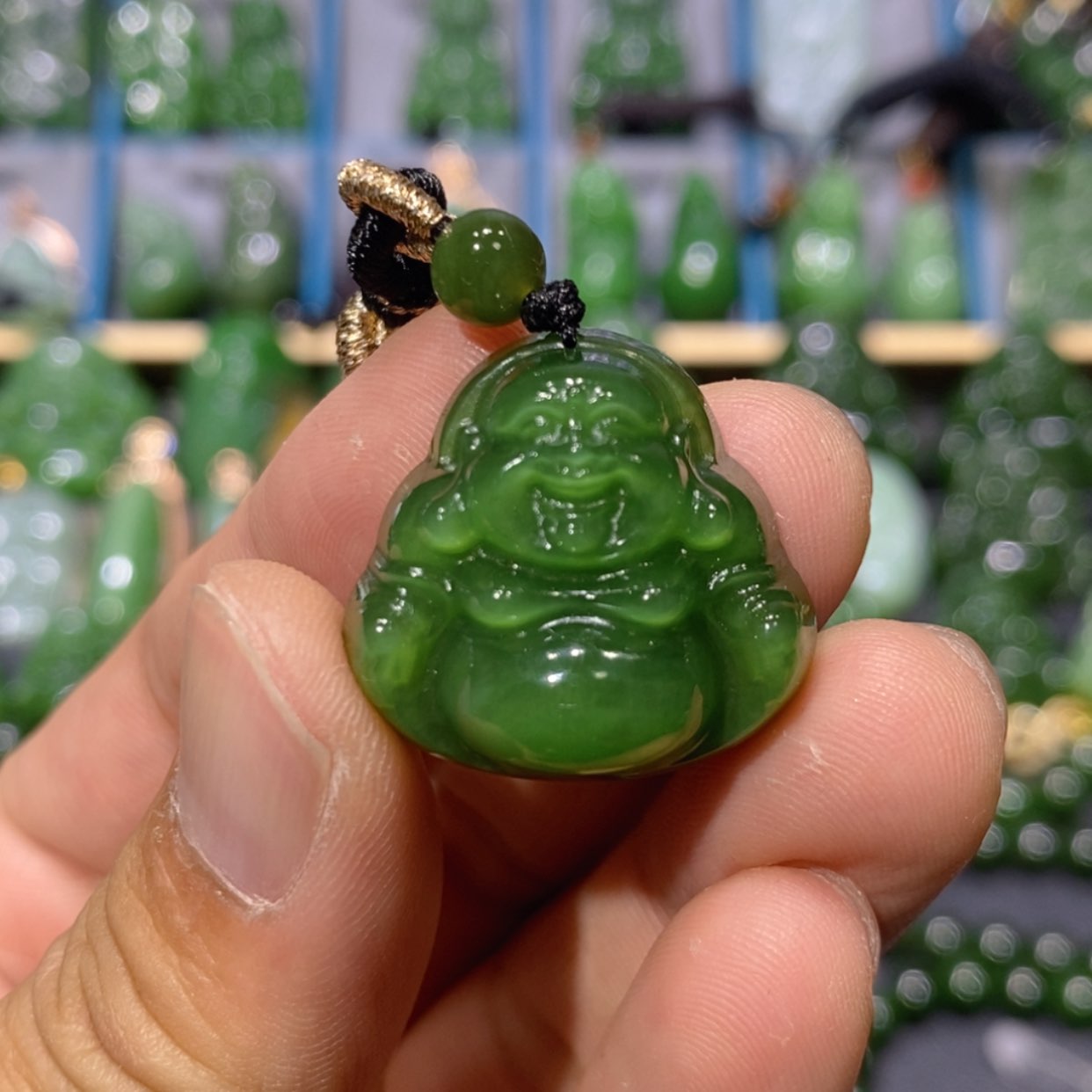 【闪购商品】和田玉吊坠(不含链)未镶嵌辣阳绿微猫眼佛公 25/11