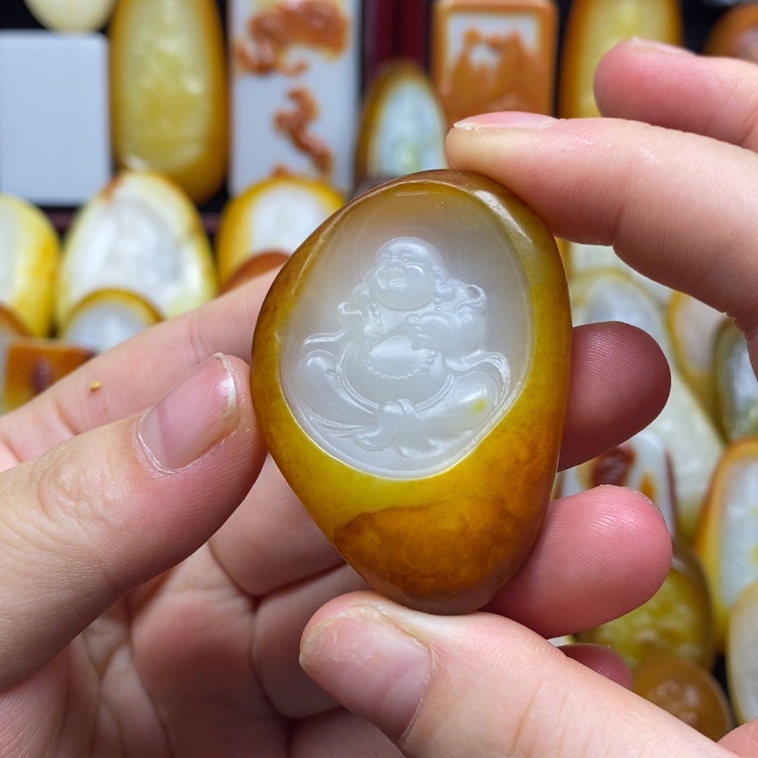 颈饰未镶嵌和田玉