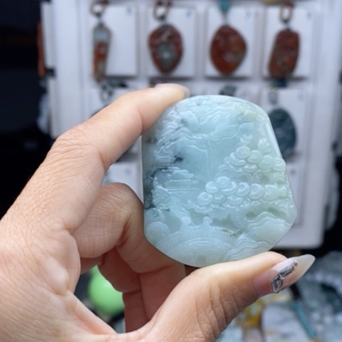 翡翠颈饰未镶嵌翡翠