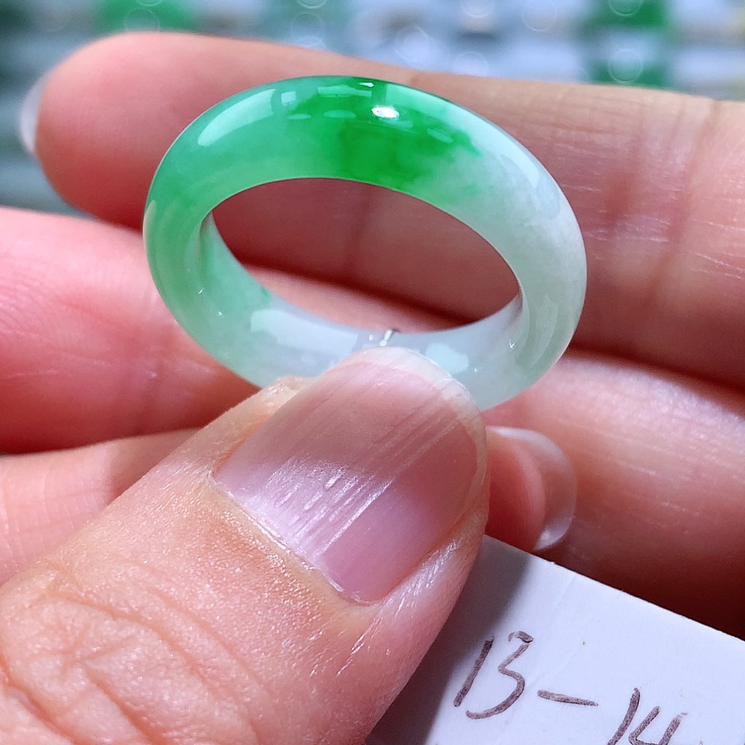 翡翠戒指未镶嵌13-14号