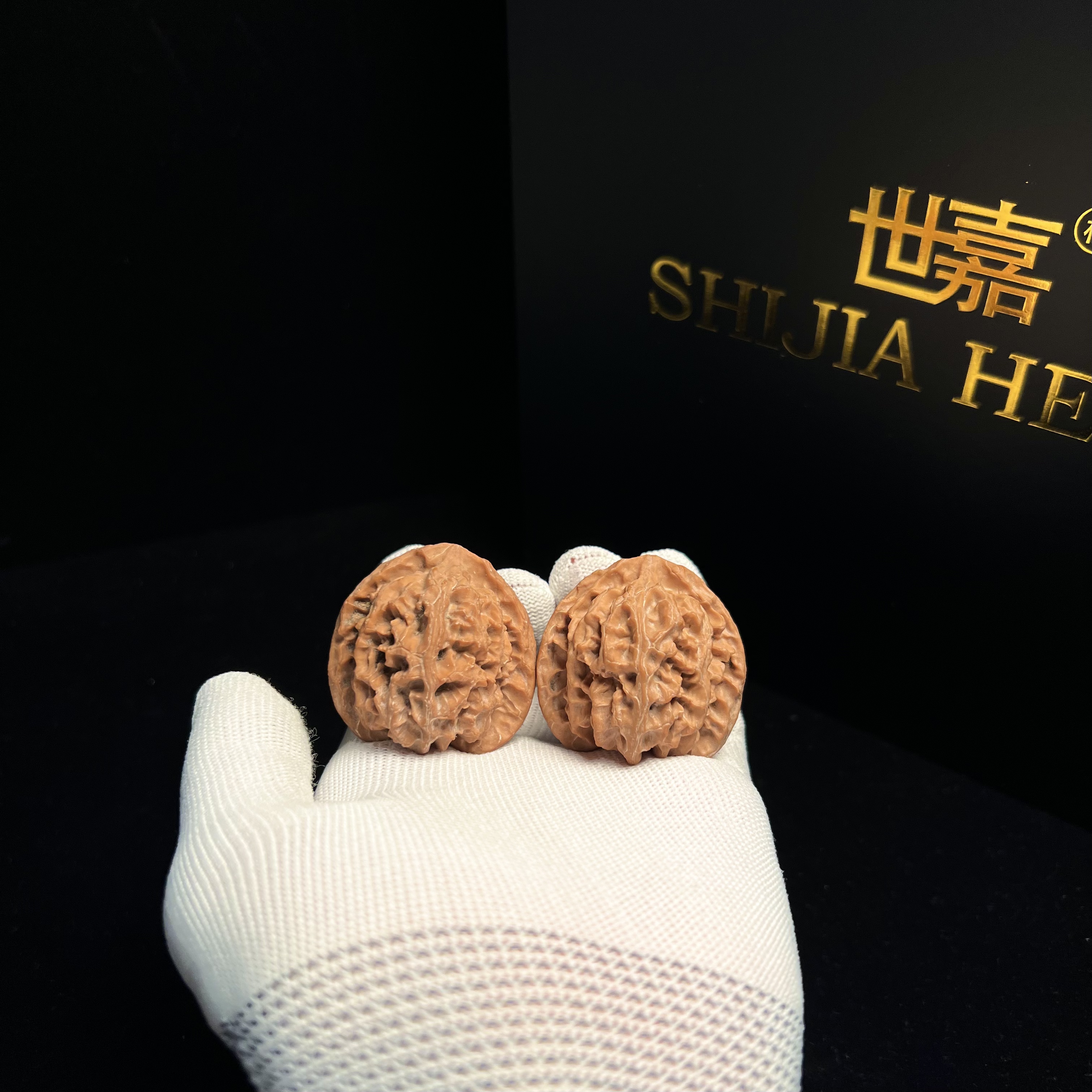01苹果园（41-40-41）文玩核桃 全品无修