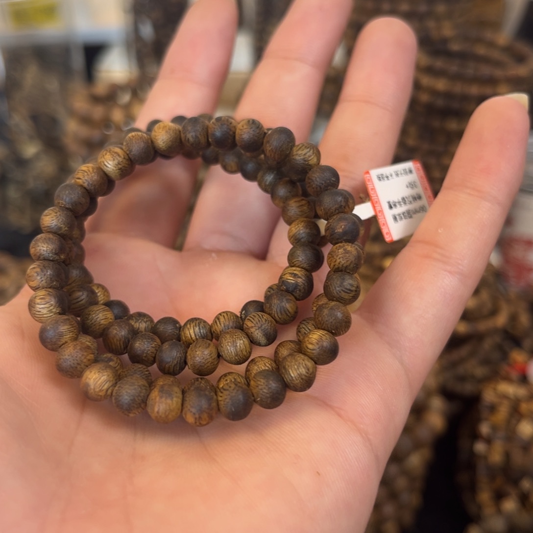 沉香沉香碎屑06mm圆珠单圈 重2克+