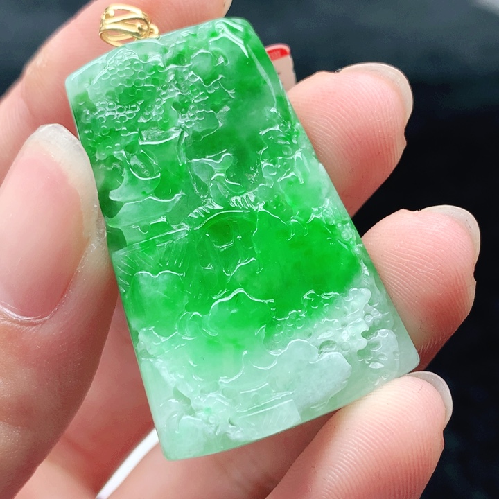 翡翠18K金镶嵌挂件天然翡翠七天鉴赏