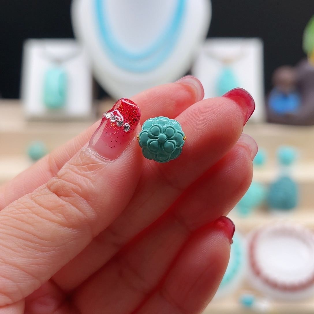 绿松石配饰未镶嵌