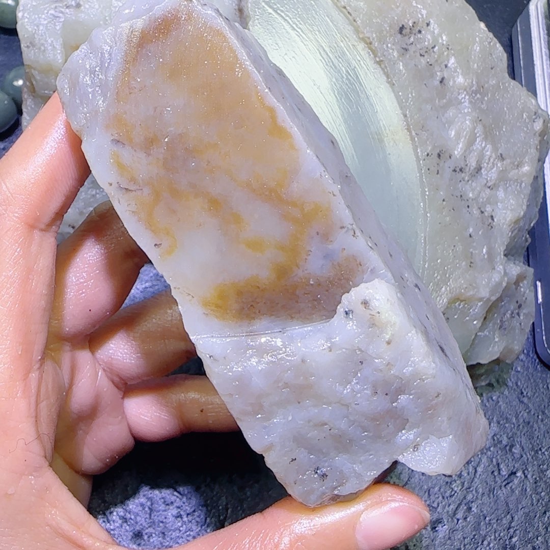 和田玉未镶嵌珠宝半成品