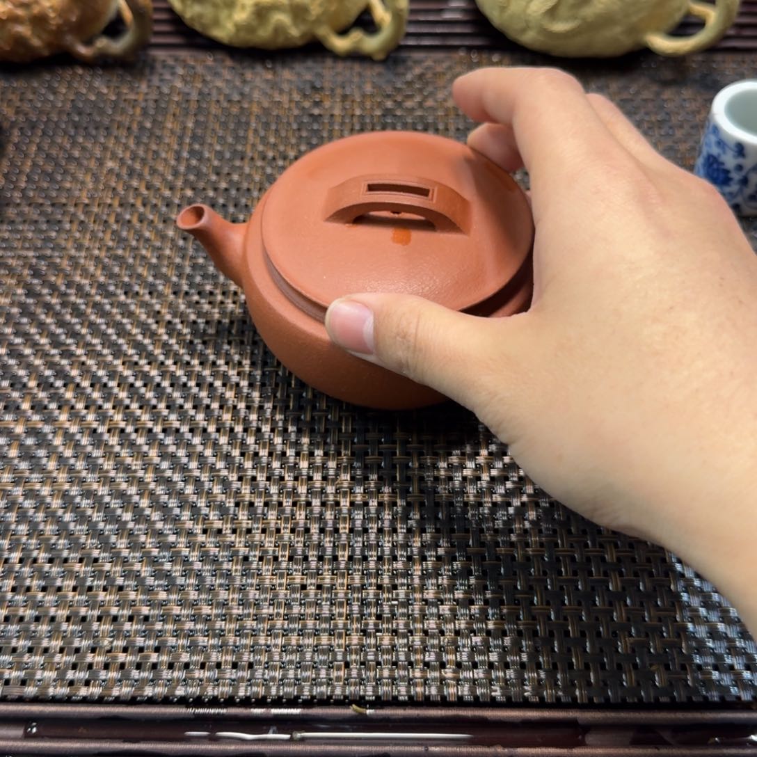 大红泥大蕴汉瓦200CC微微瑕