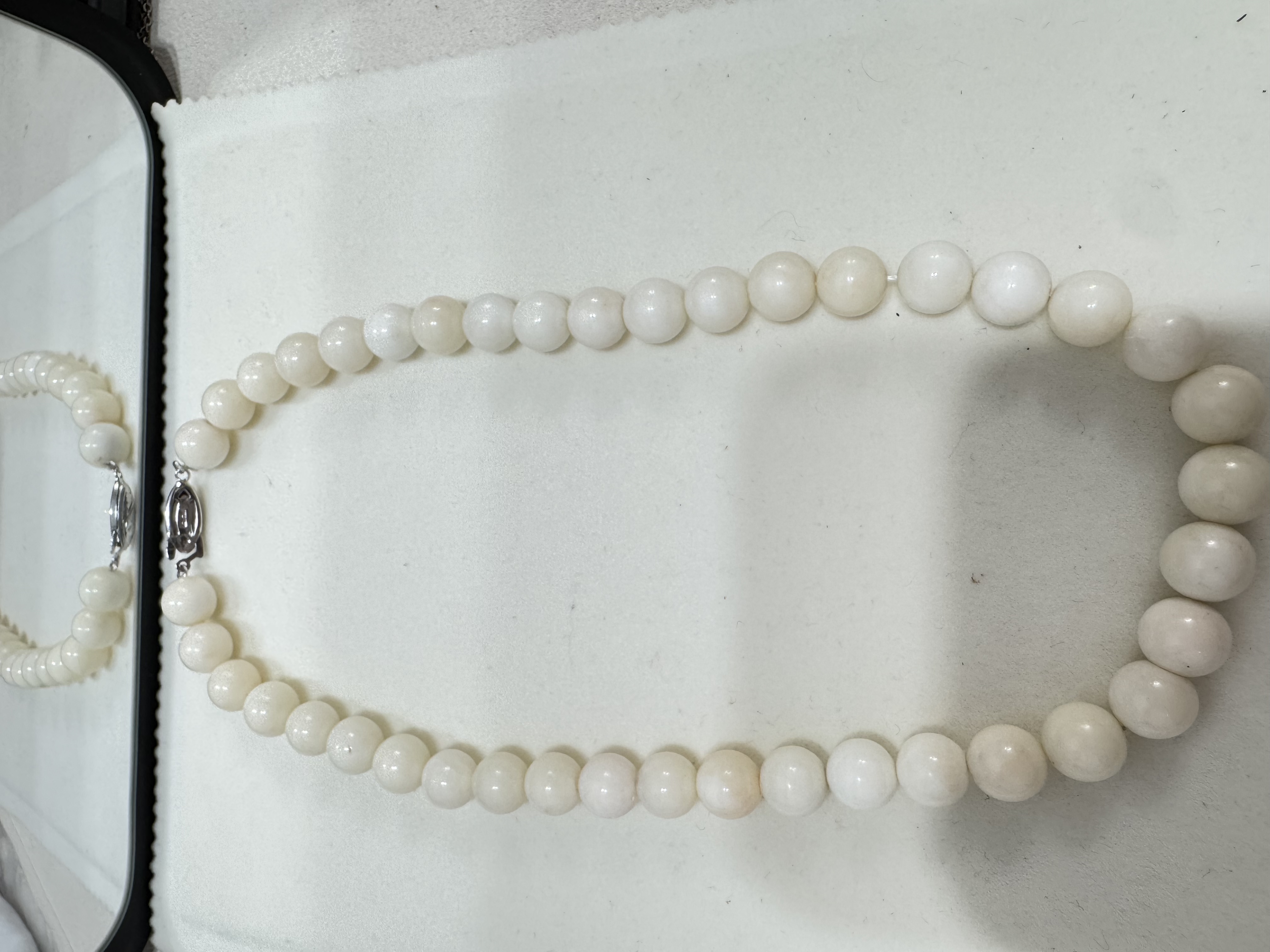 合金项链 中古高级塑料，猪油膏色，圆珠海鲜，等珠，稀少高品颈链