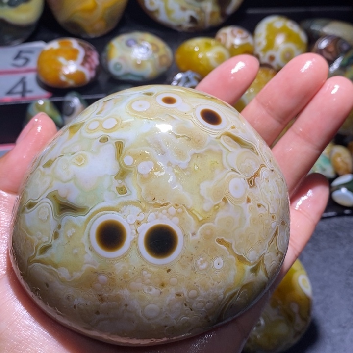 玛瑙/玉髓未镶嵌珠宝半成品97