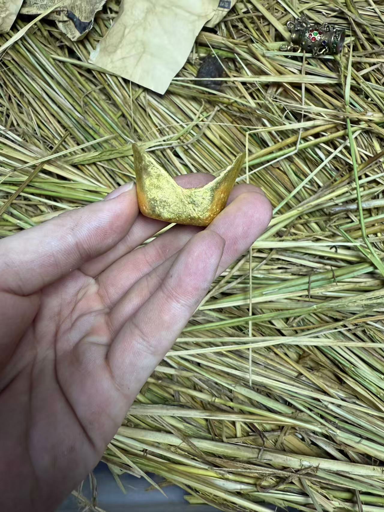 家居饰品     GD0010   流水摆件工艺品