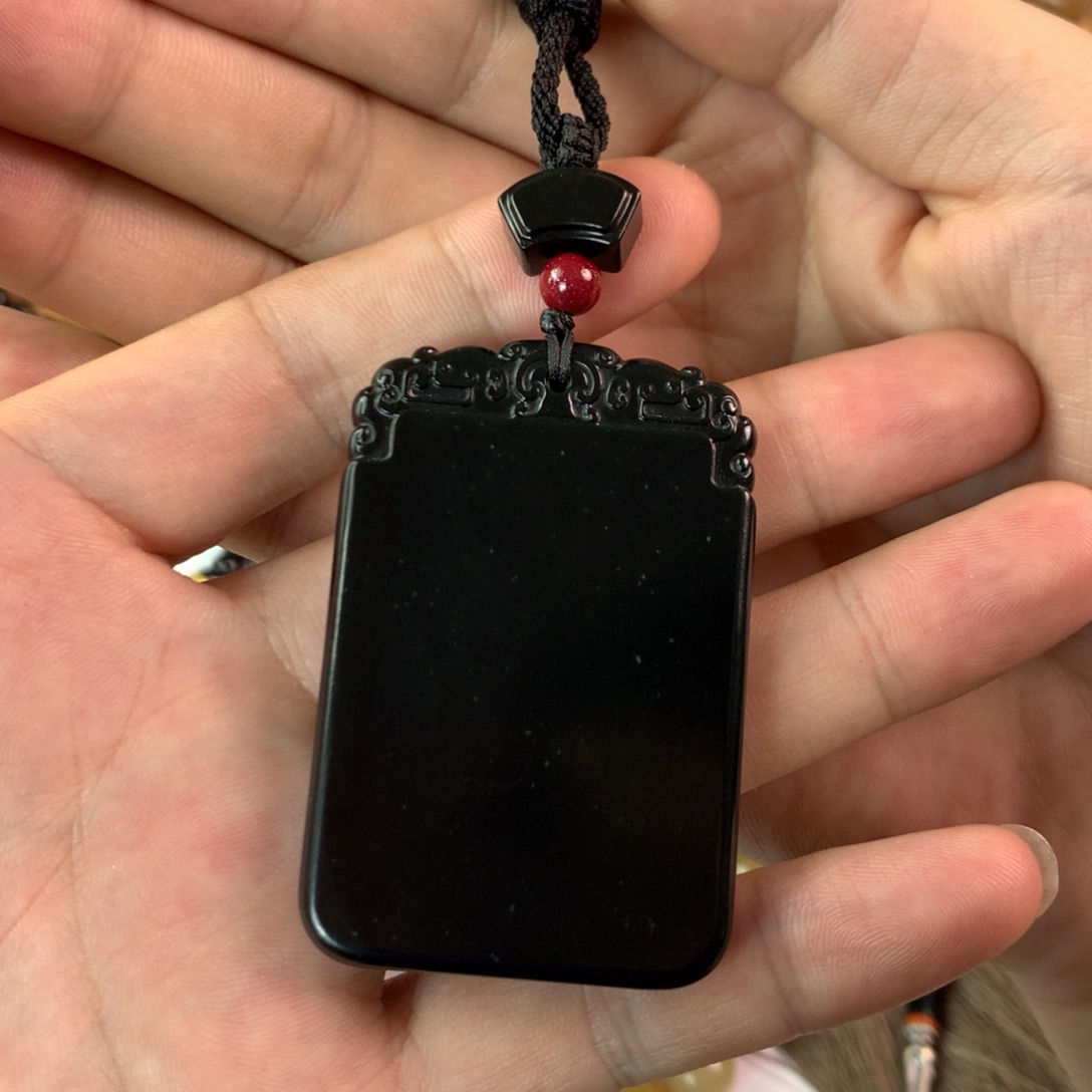 明***鹊和田玉未镶嵌颈饰