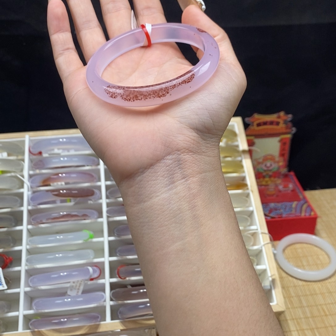 玛瑙/玉髓手镯未镶嵌