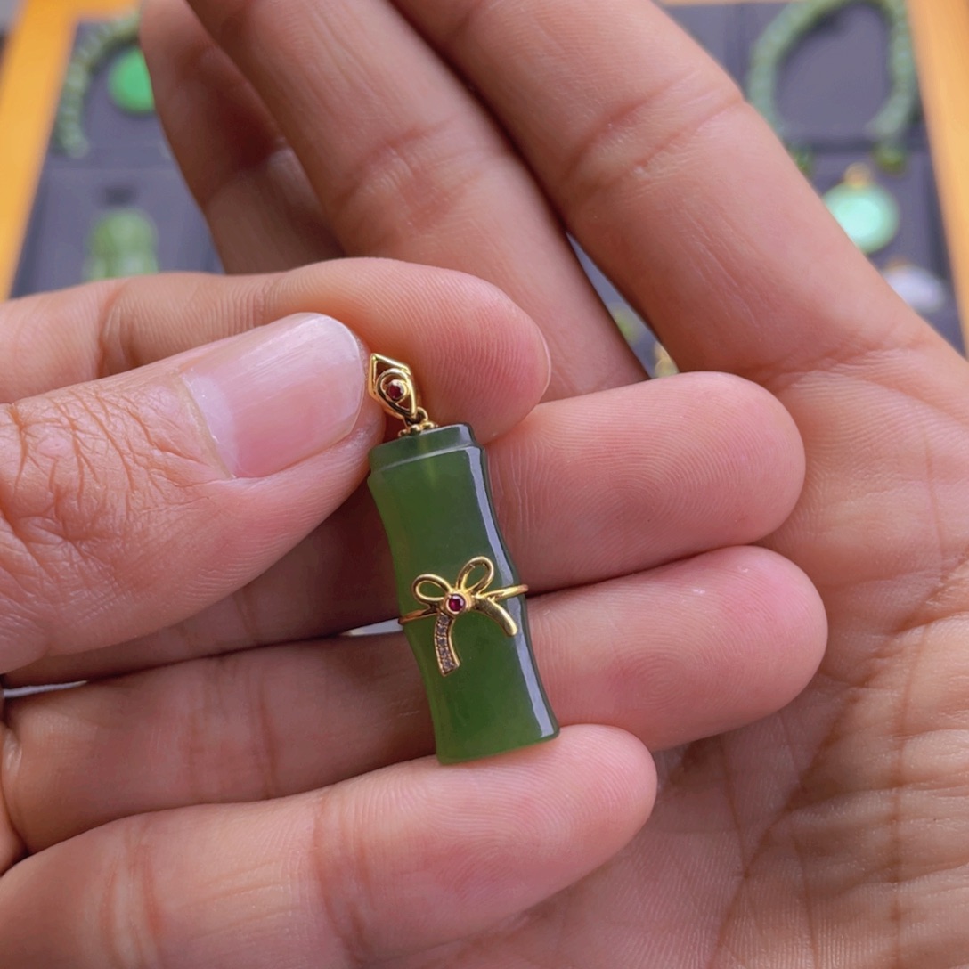 和田玉（碧玉）吊坠(不含链)18K金镶嵌用****i竹节吊坠