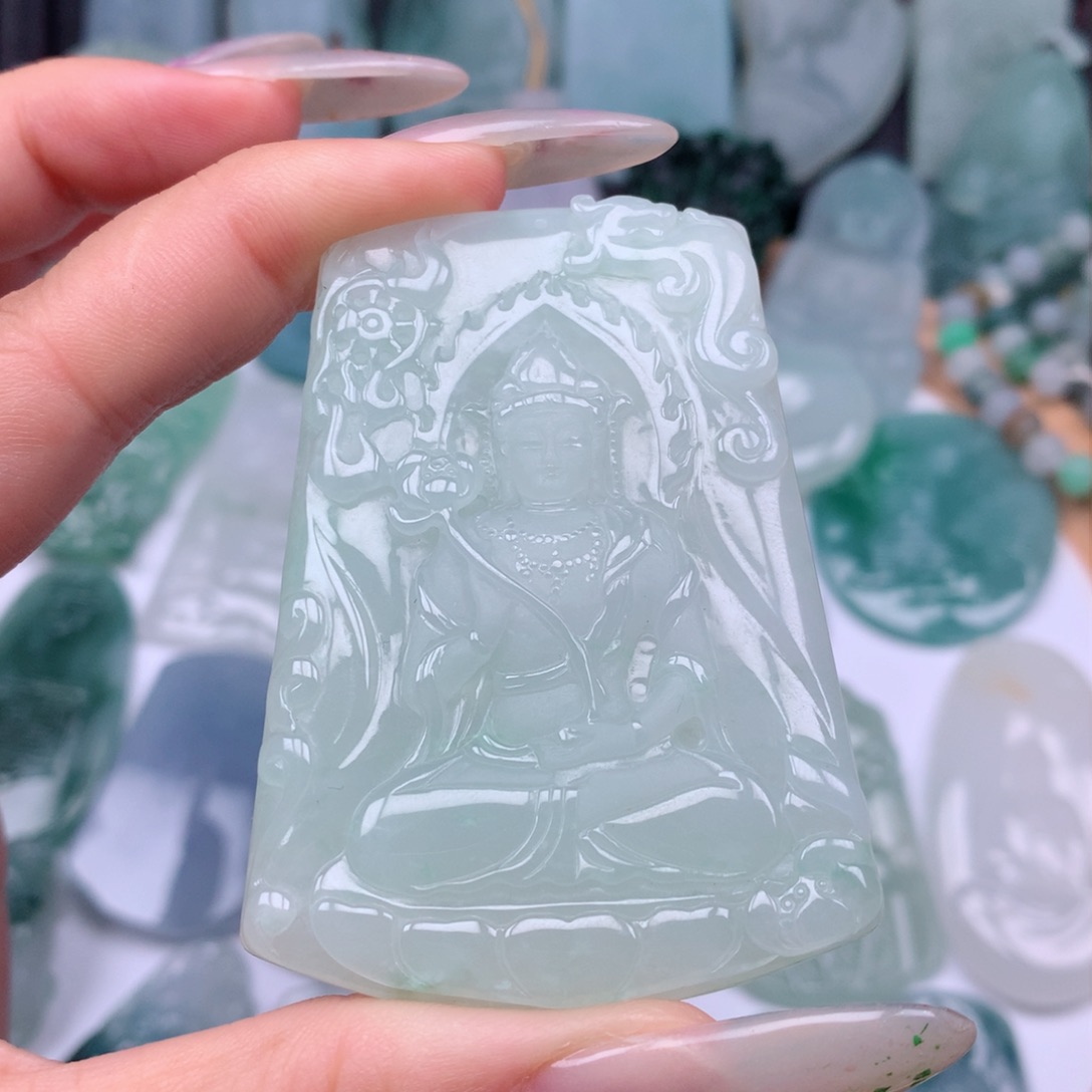 【闪购商品】翡翠颈饰未镶嵌小*大势至