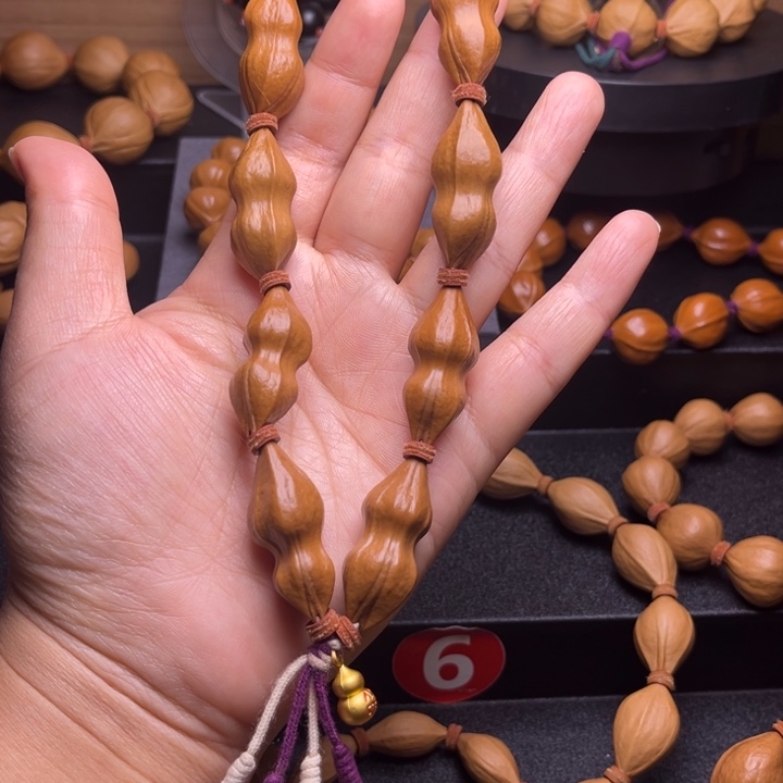 橄榄核手串落地生花