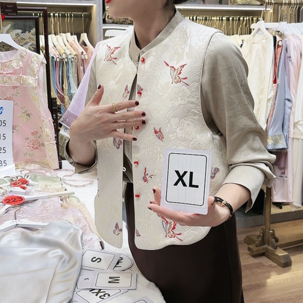 【闪购商品】吉***@苏绣等艺术品的收藏和收藏工作