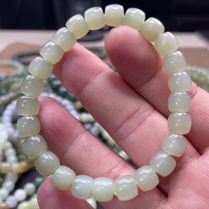 和田玉手链未镶嵌