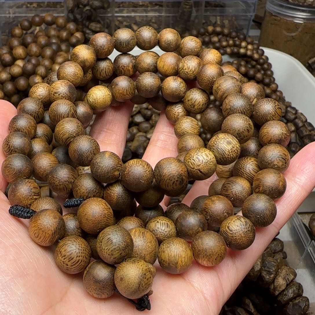 沉香手串知*鸟多圈1.0规格40.8克海南老白棋老料