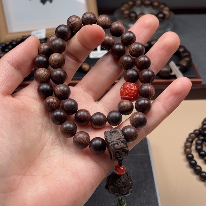 天****沉香沉香碎屑➕越南富森红土玉化瘤疤1.0