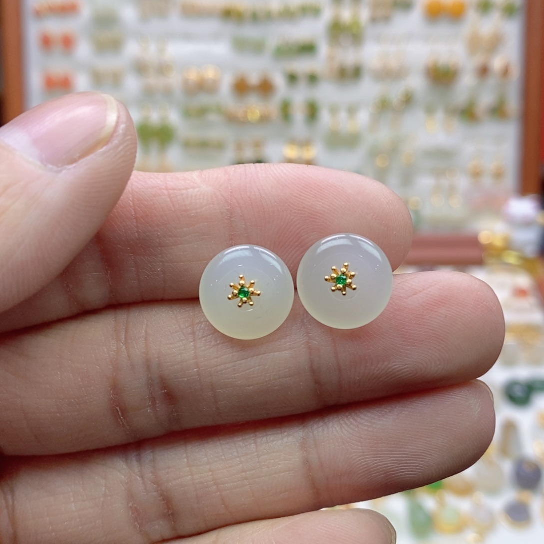 和田玉银S925镶嵌耳饰