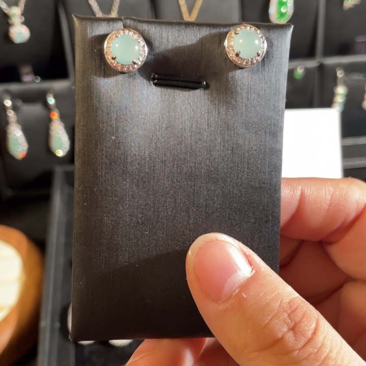 翡翠未镶嵌耳饰天然