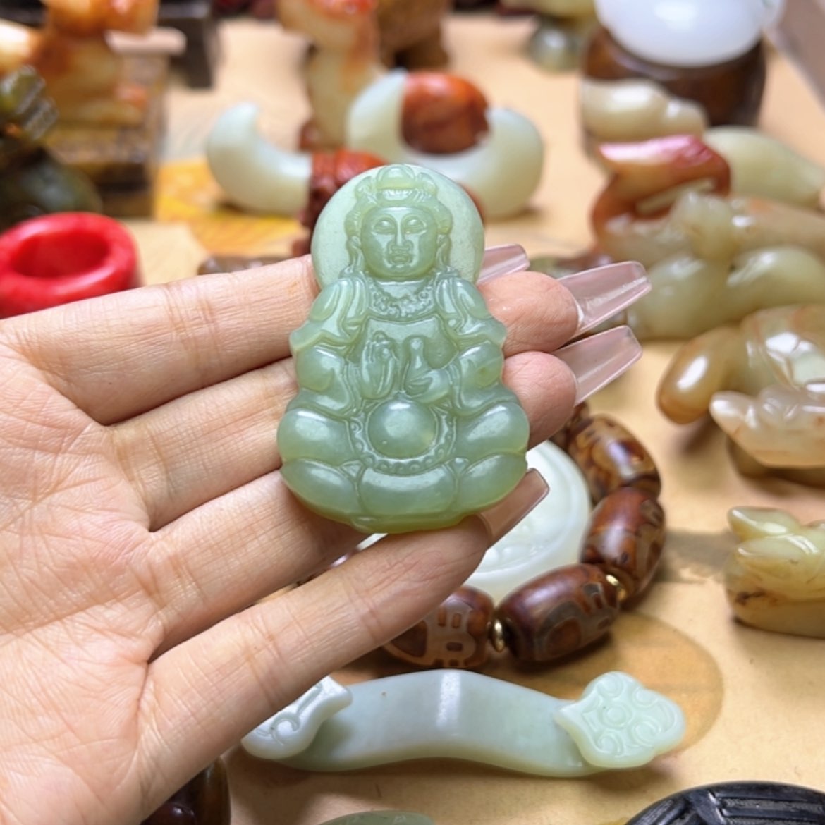 【闪购商品】蛇纹石玉颈饰未镶嵌