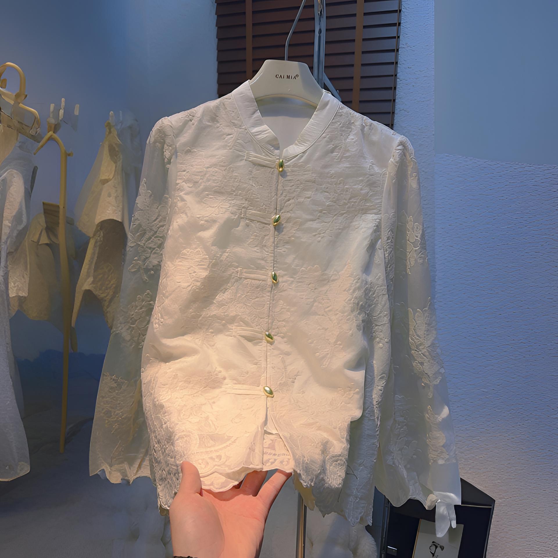 新中式女装2024春款大码胖mm显瘦名媛刺绣蕾丝衬衣轻薄上衣气质