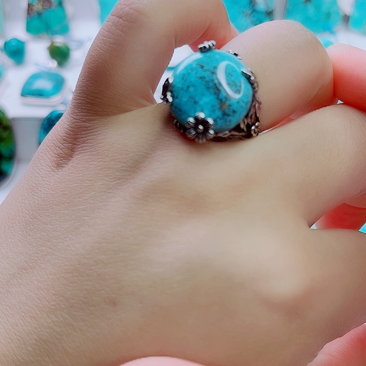 未镶嵌绿松石珠宝奇石