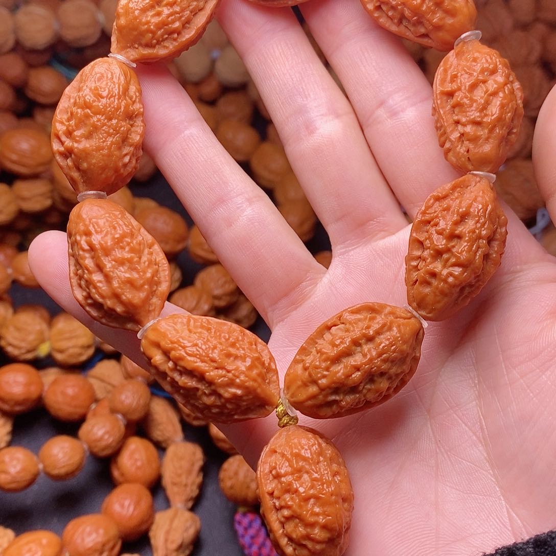 【闪购商品】文玩核桃吊坠贝****南绣花鞋20