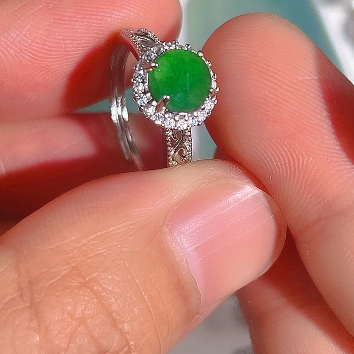 翡翠颈饰未镶嵌6666677778,