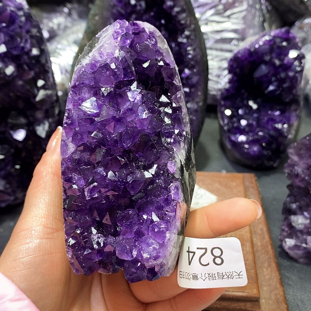 水晶大型摆件（非配饰）未镶嵌