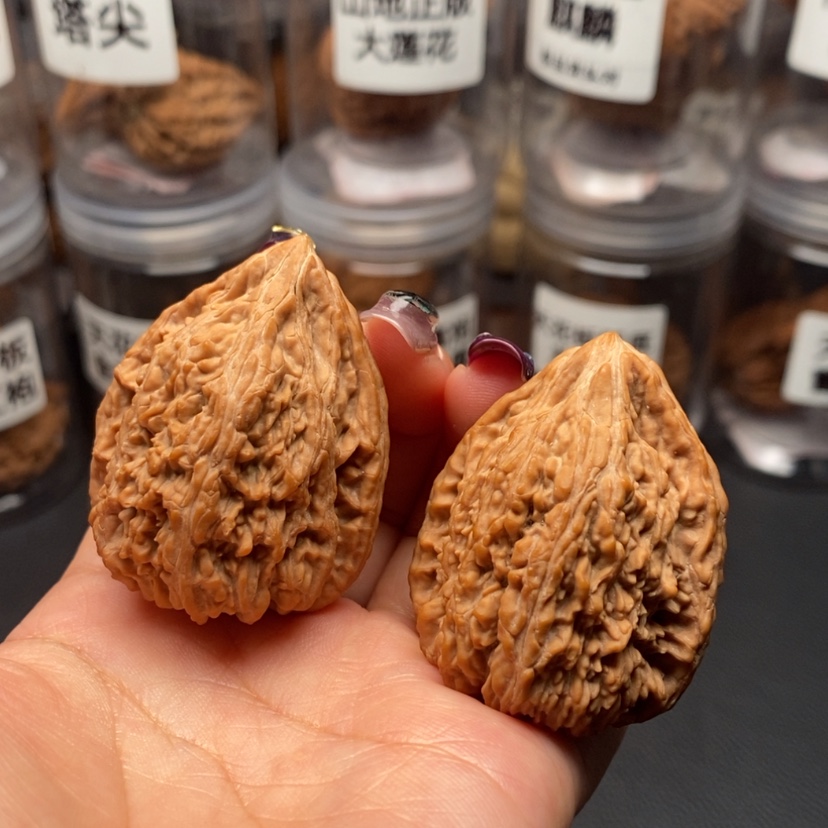【闪购商品】吊坠文玩核桃塔尖35