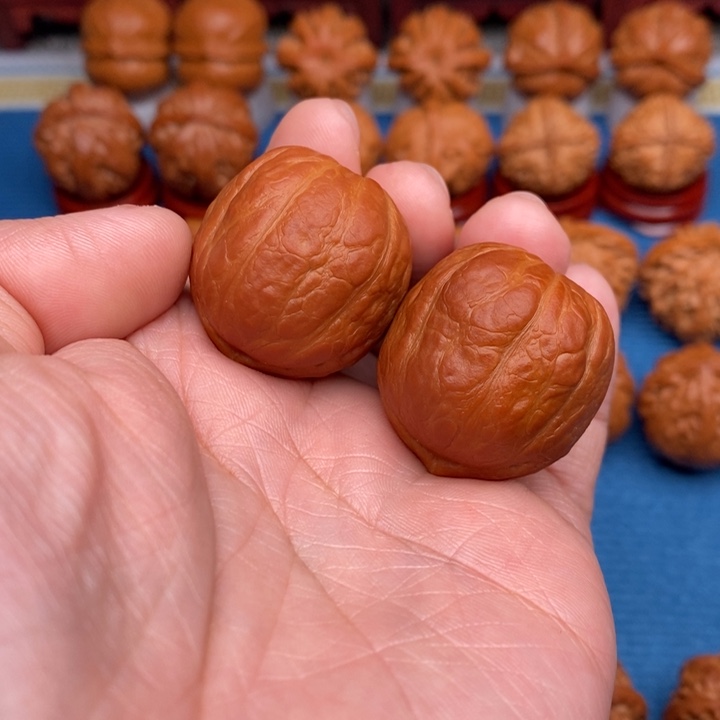 文玩核桃把件小石头