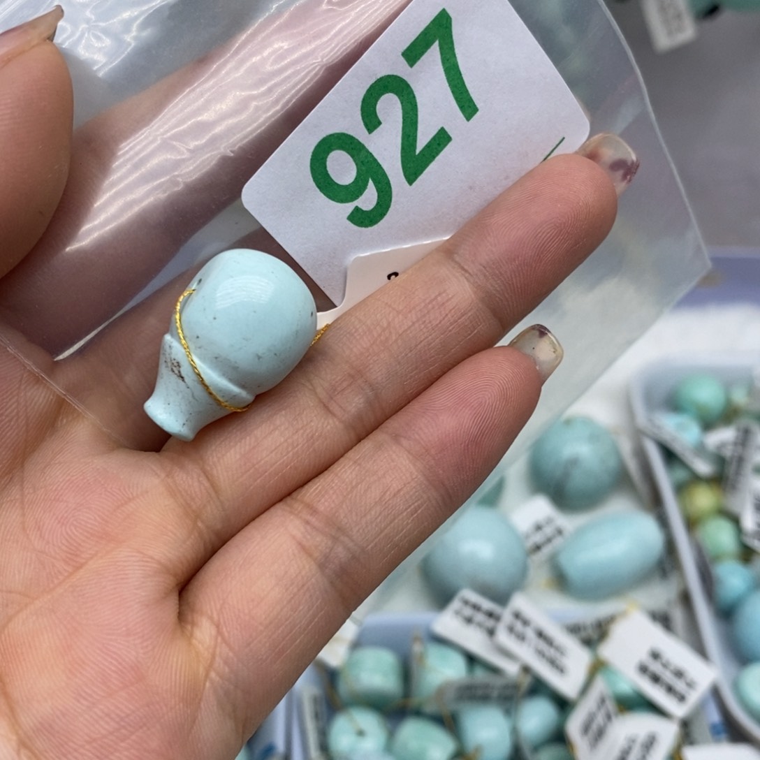 未镶嵌绿松石珠宝奇石