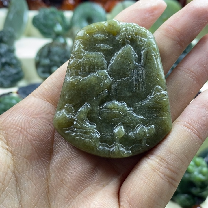 和田玉未镶嵌颈饰