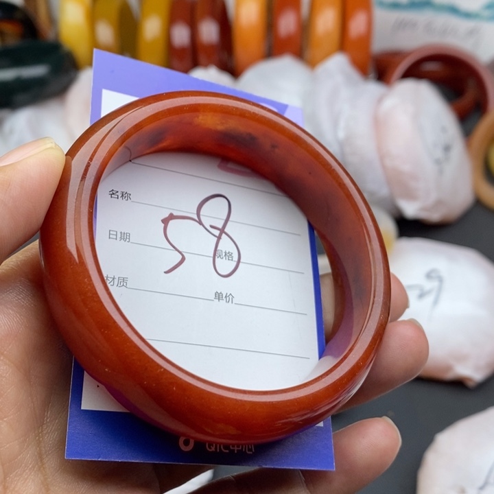 未镶嵌手镯石英质玉