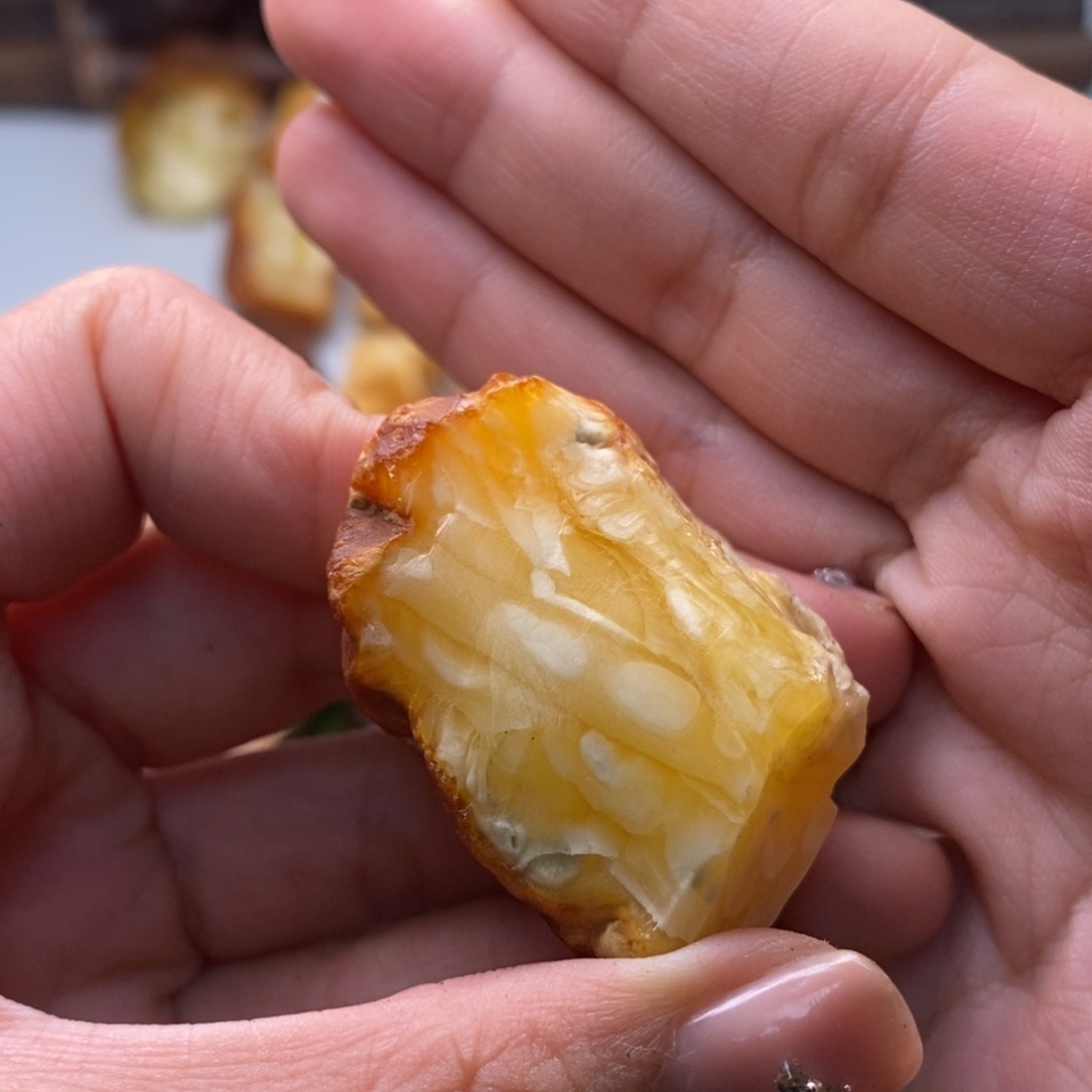 定制琥珀天然蜜蜡