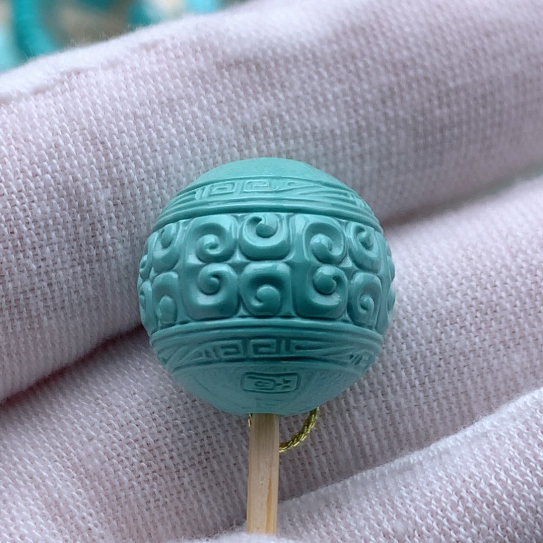 绿松石颈饰未镶嵌