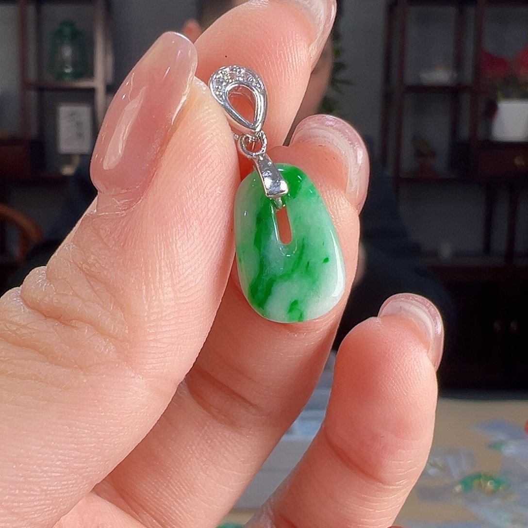 翡翠颈饰银S925镶嵌吊坠38