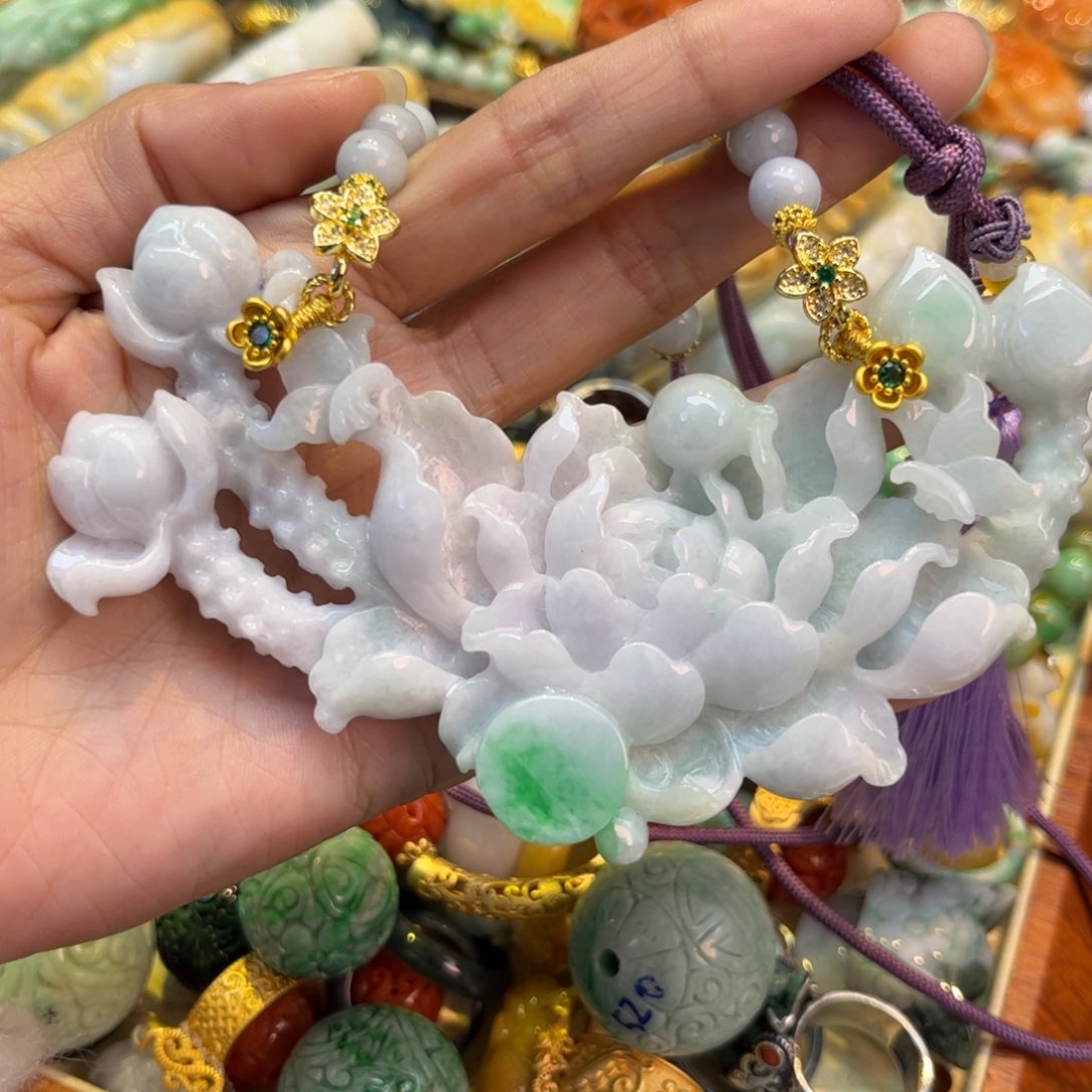 翡翠颈饰未镶嵌待编款