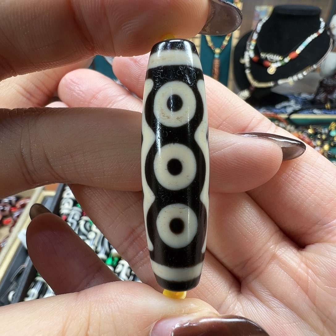 玛瑙/玉髓未镶嵌珠宝半成品聚缘古法奶黄钙化坦诚五眼