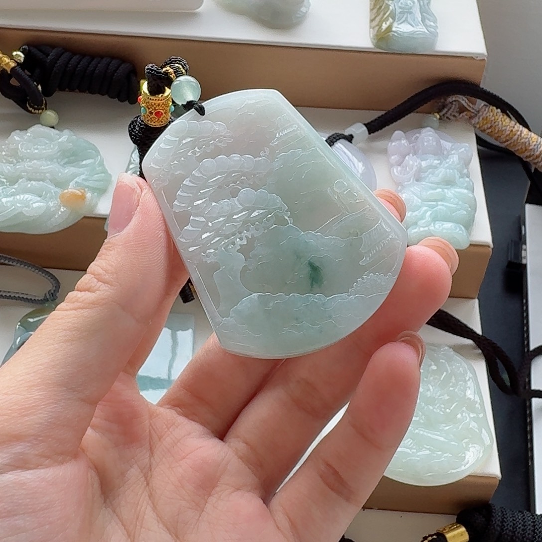 颈饰未镶嵌翡翠翡翠