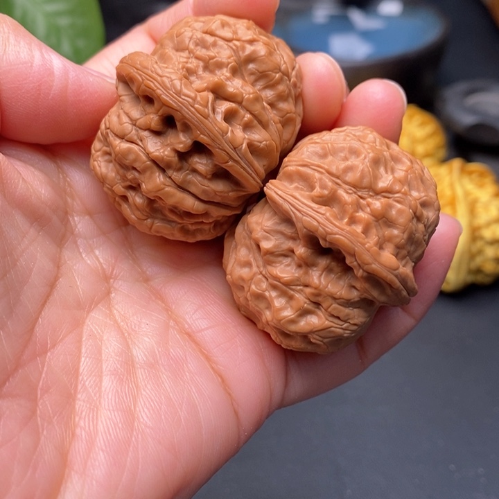 文玩核桃把件血麒麟40尺