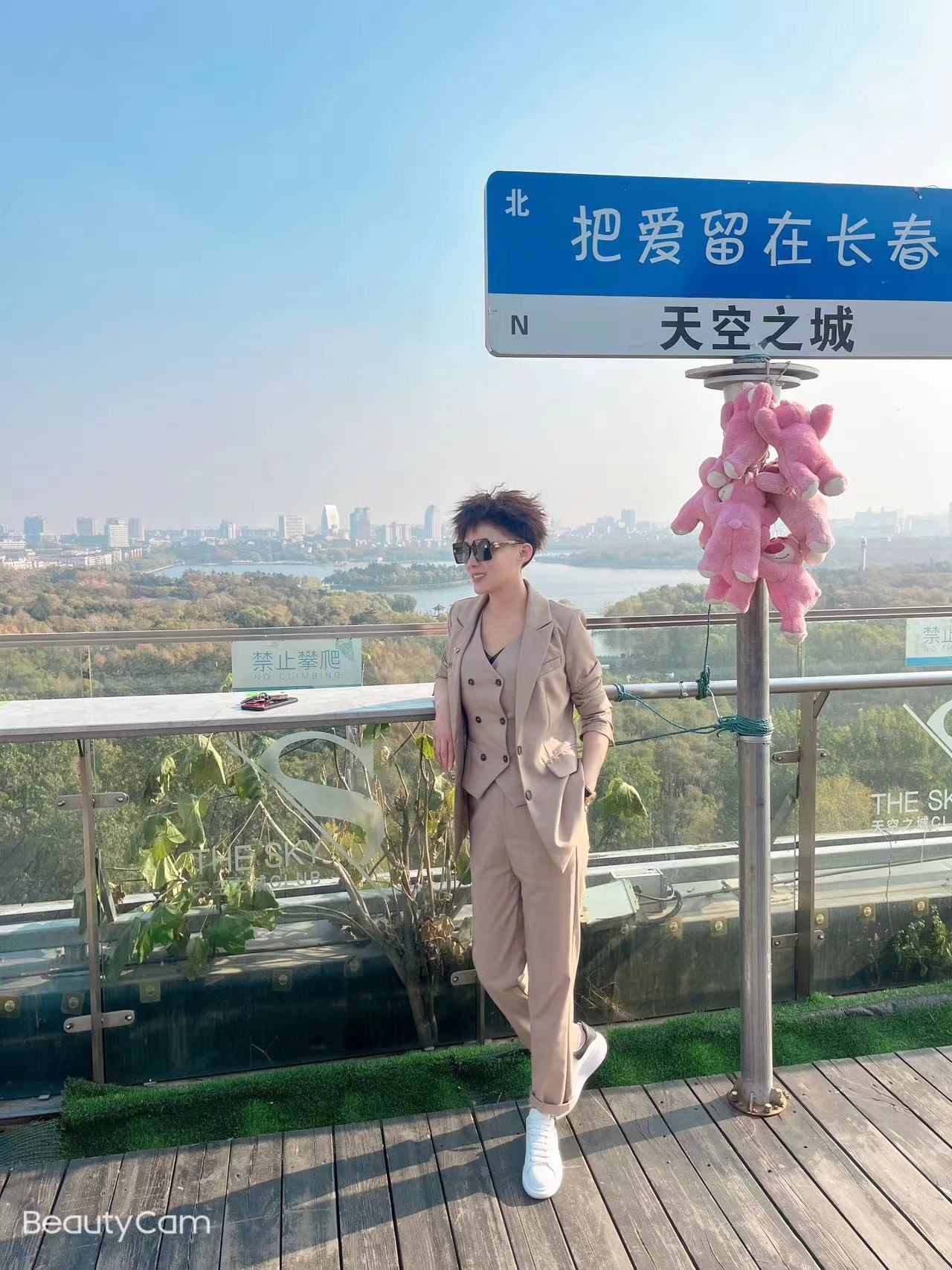 时尚女装；魅力女性不二之选