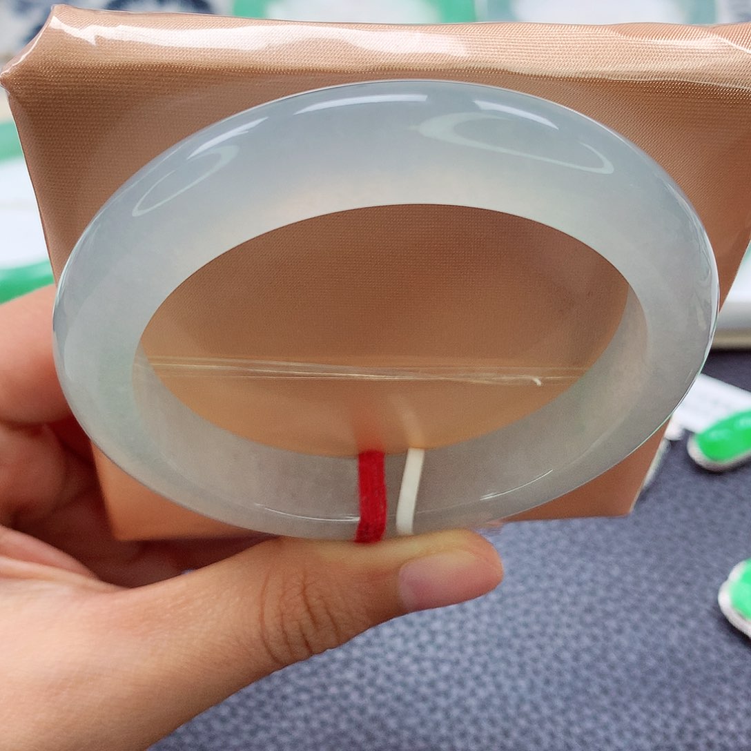 翡翠手镯未镶嵌56➕ 胶 透 净