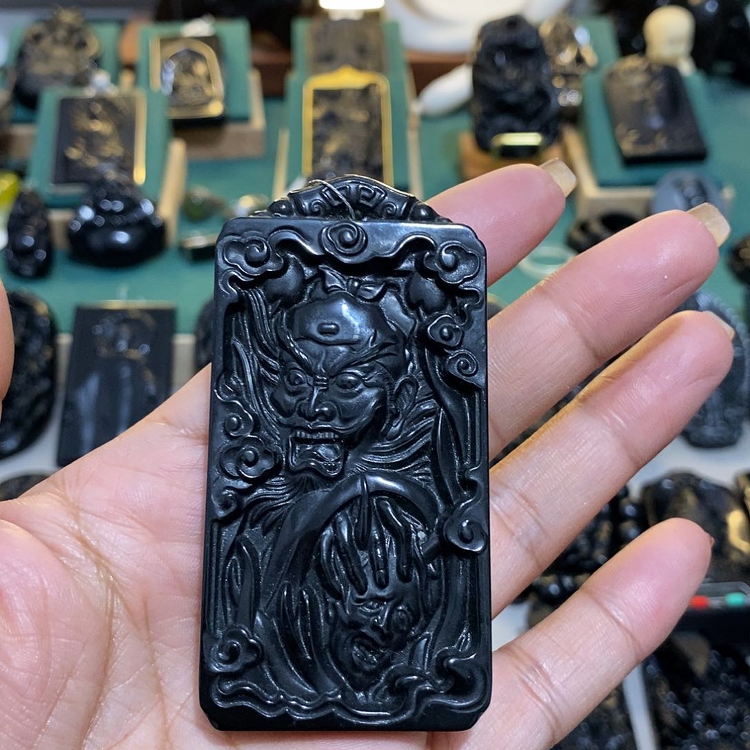 蛇纹石玉颈饰未镶嵌我**啊