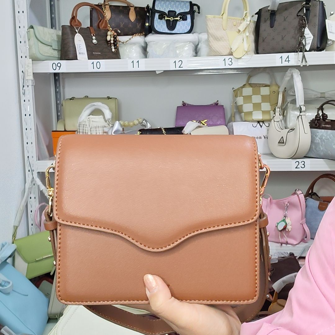 人造革PU合成革超纤皮（革）反绒皮涤纶聚酰胺纤维小牛皮