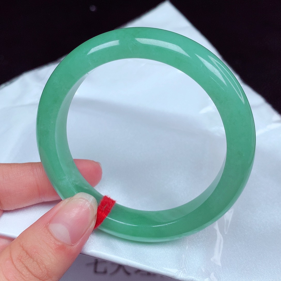 翡翠手镯未镶嵌正圈54.55