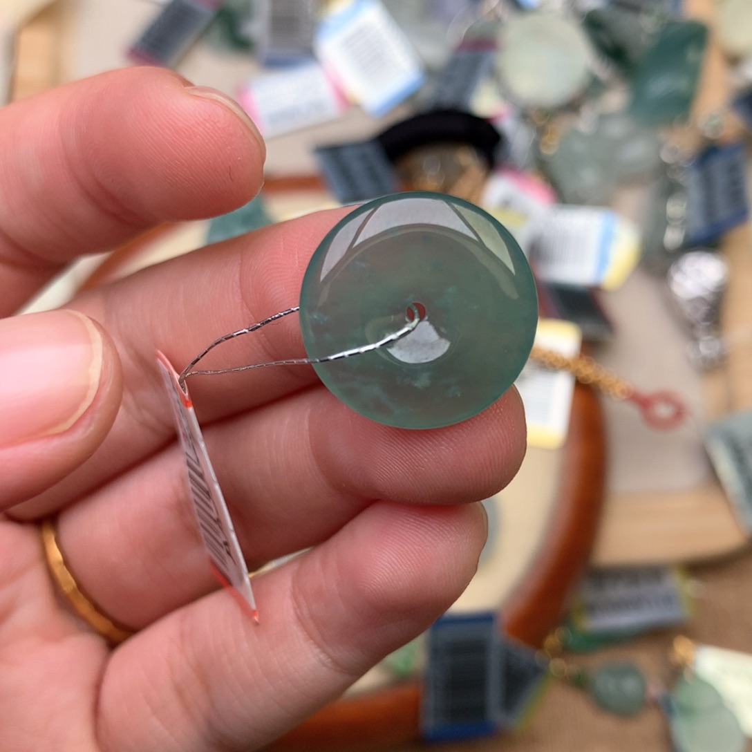 【闪购商品】未镶嵌挂件翡翠一