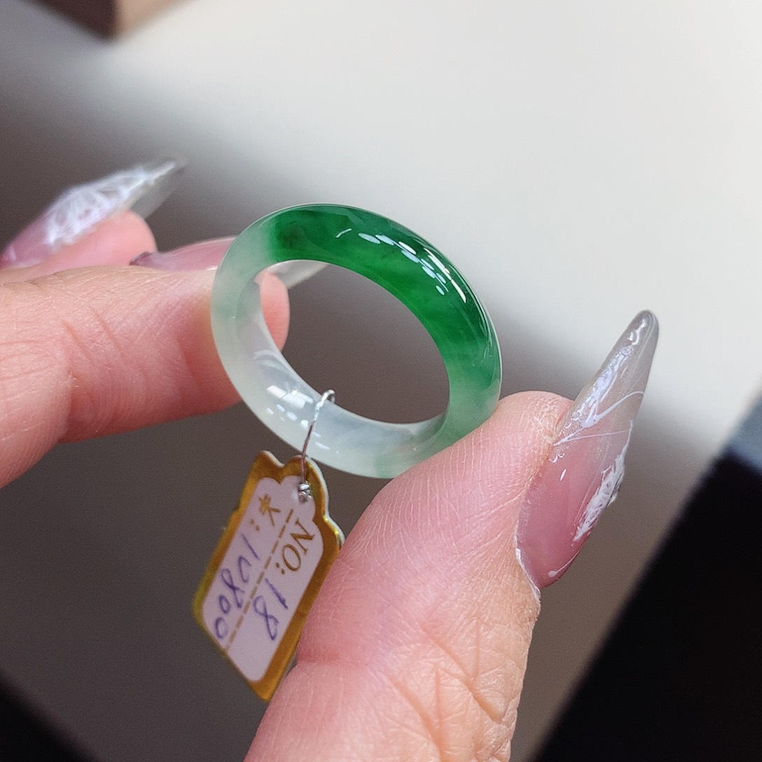 翡翠戒指未镶嵌18号